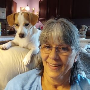 Meet your Posher, Pamela